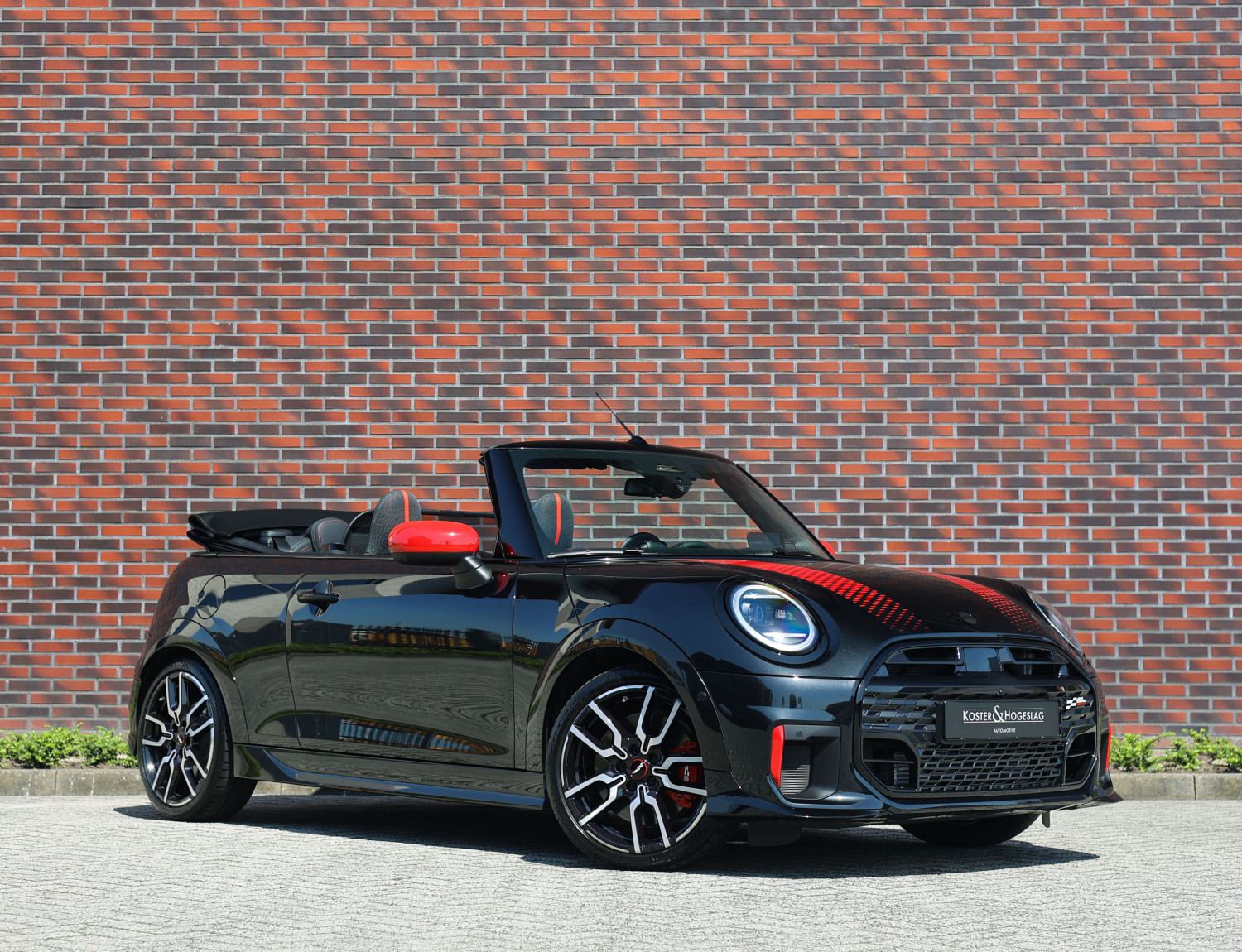 MINI Cabrio JCW