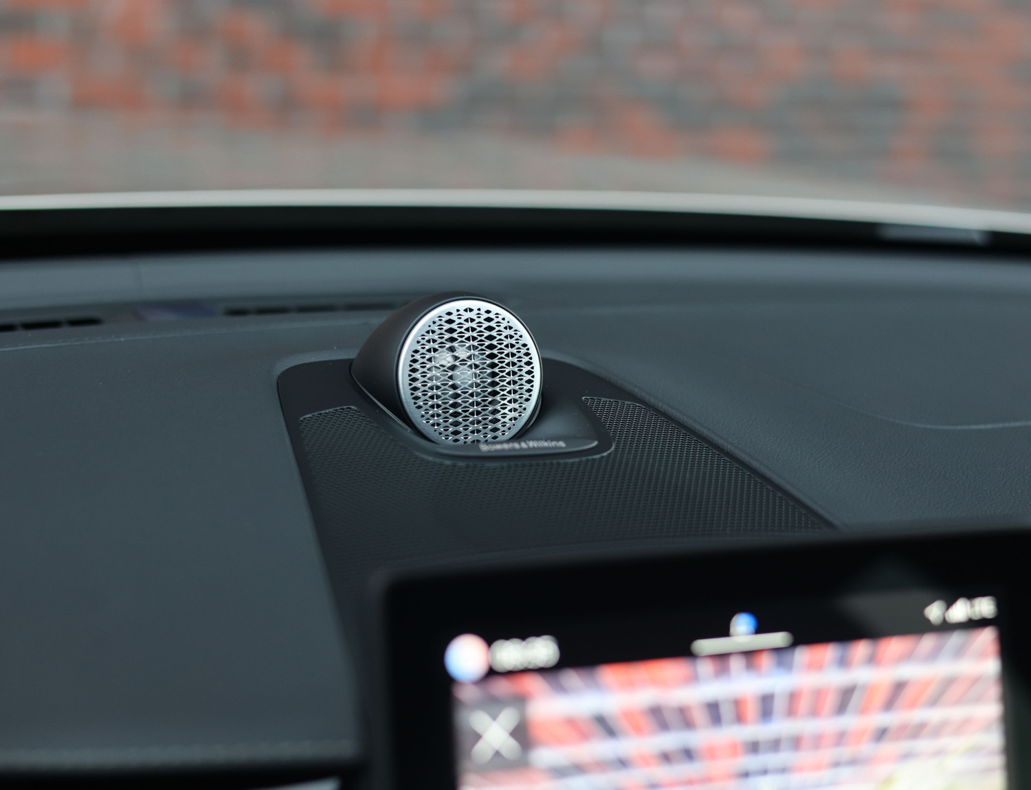 Volvo XC60 T8 AWD Ultra Dark