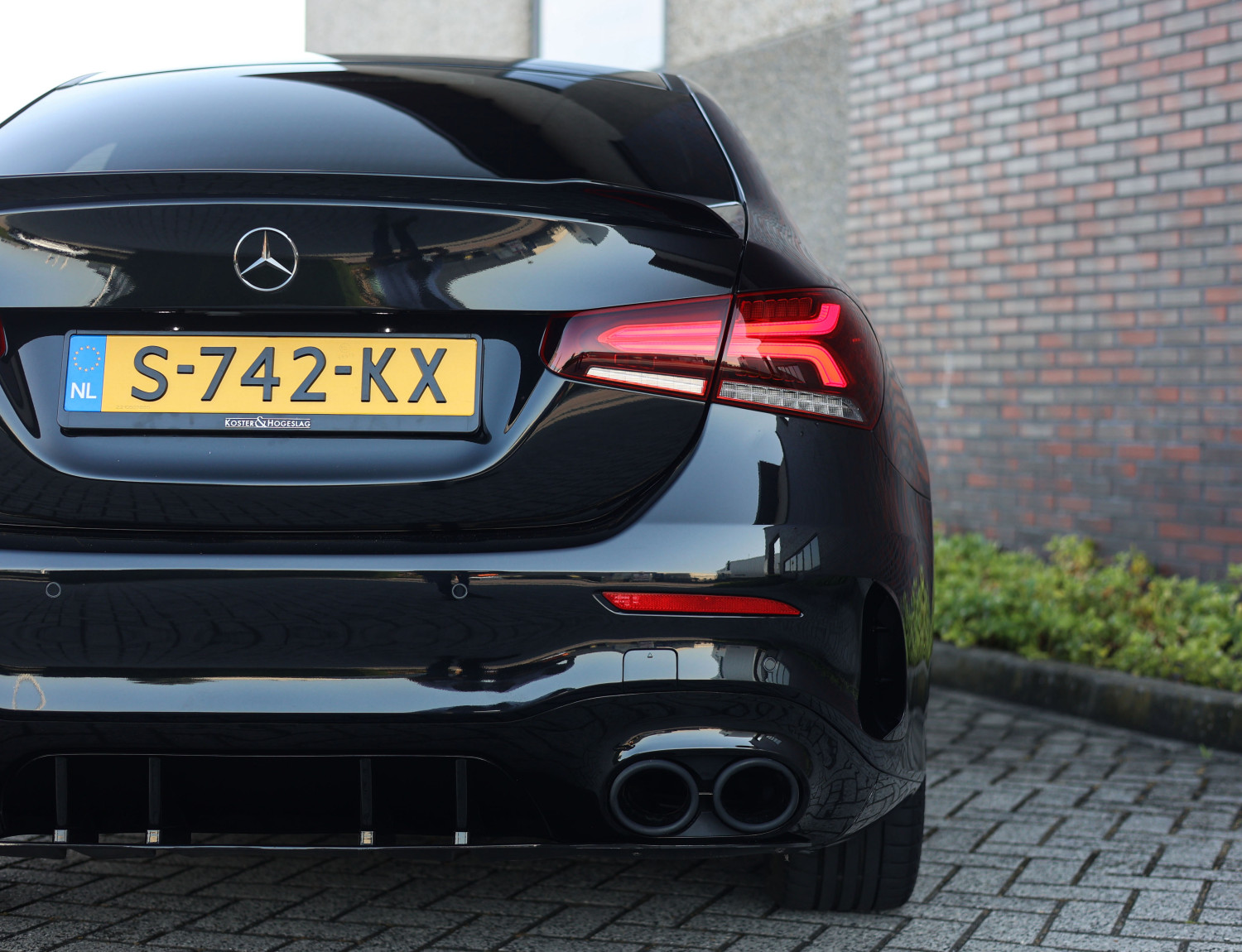 Mercedes-Benz A-Klasse 250 e Premium Plus Mercedes-Benz A-Klasse 250 e Premium Plus