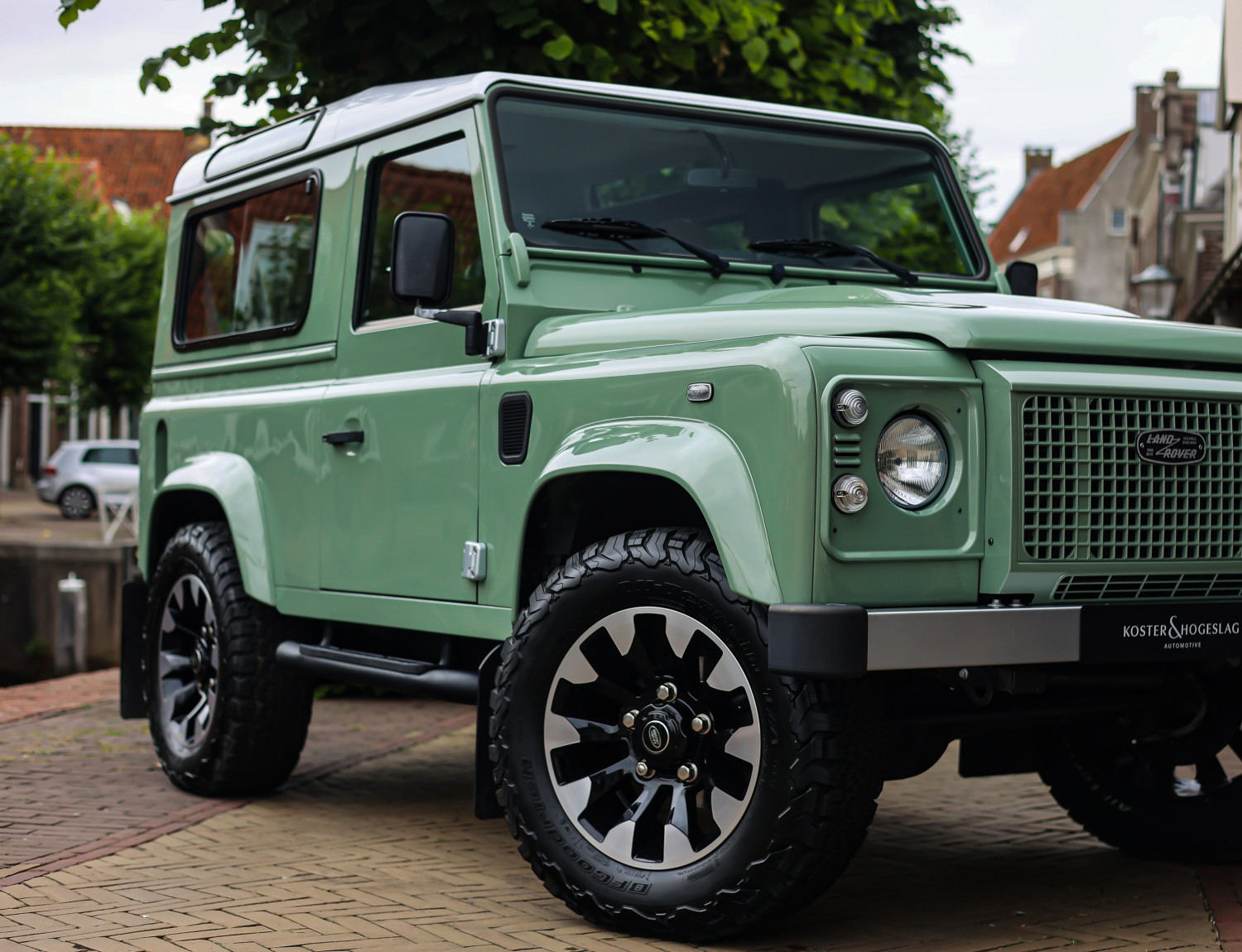 Land Rover Defender 90 Heritage Edition