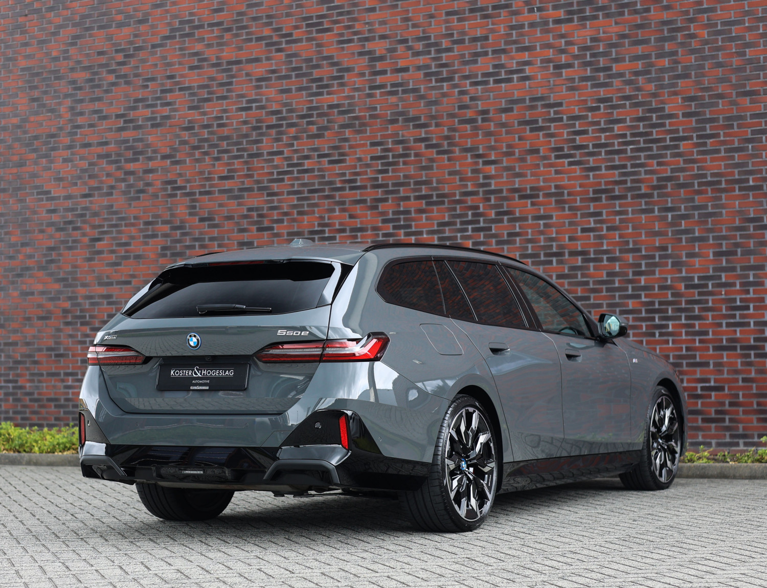 BMW 5 Serie Touring 550e xDrive BMW 5 Serie Touring 550e xDrive