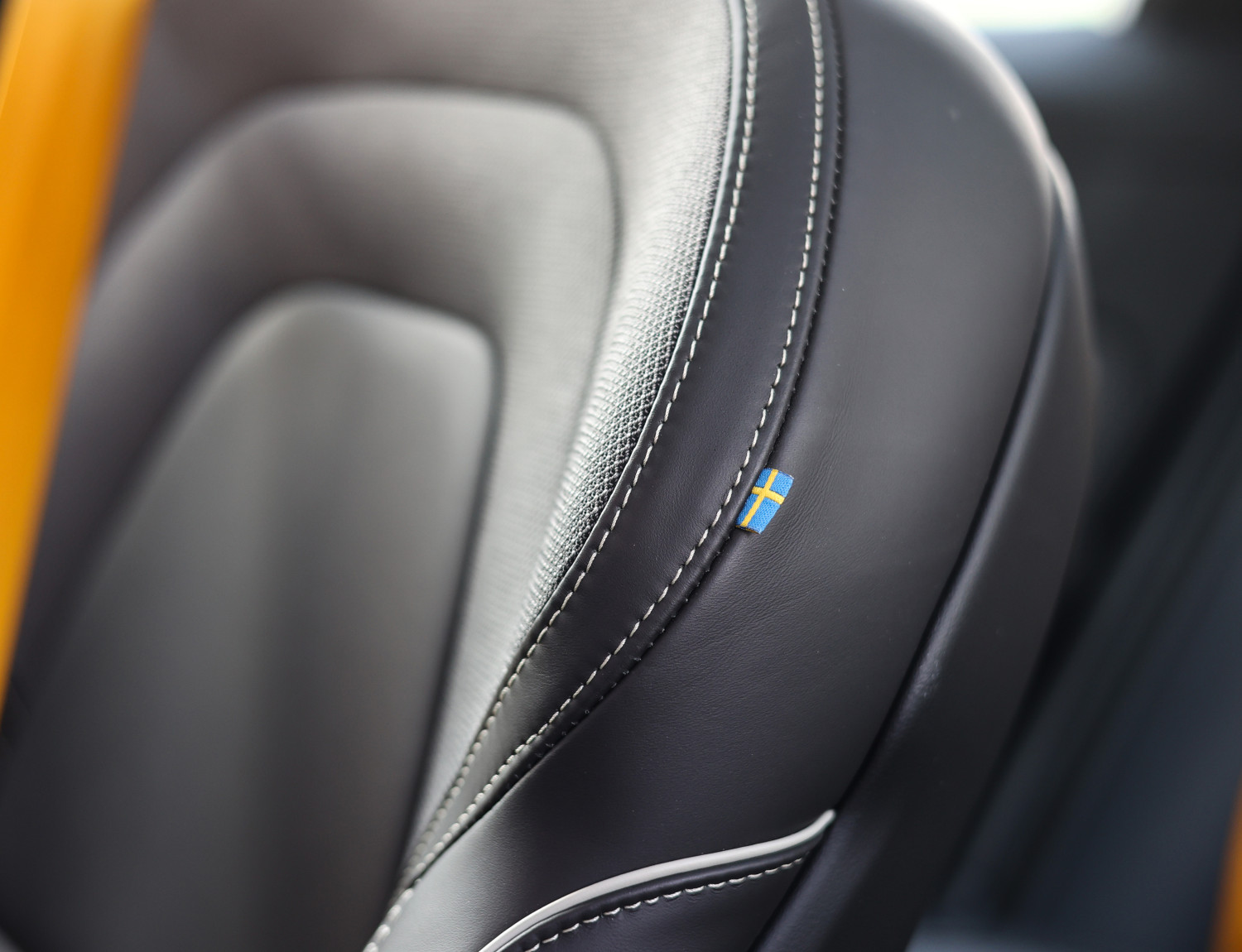 Volvo XC60 T8 AWD Polestar Engineered Volvo XC60 T8 AWD Polestar Engineered