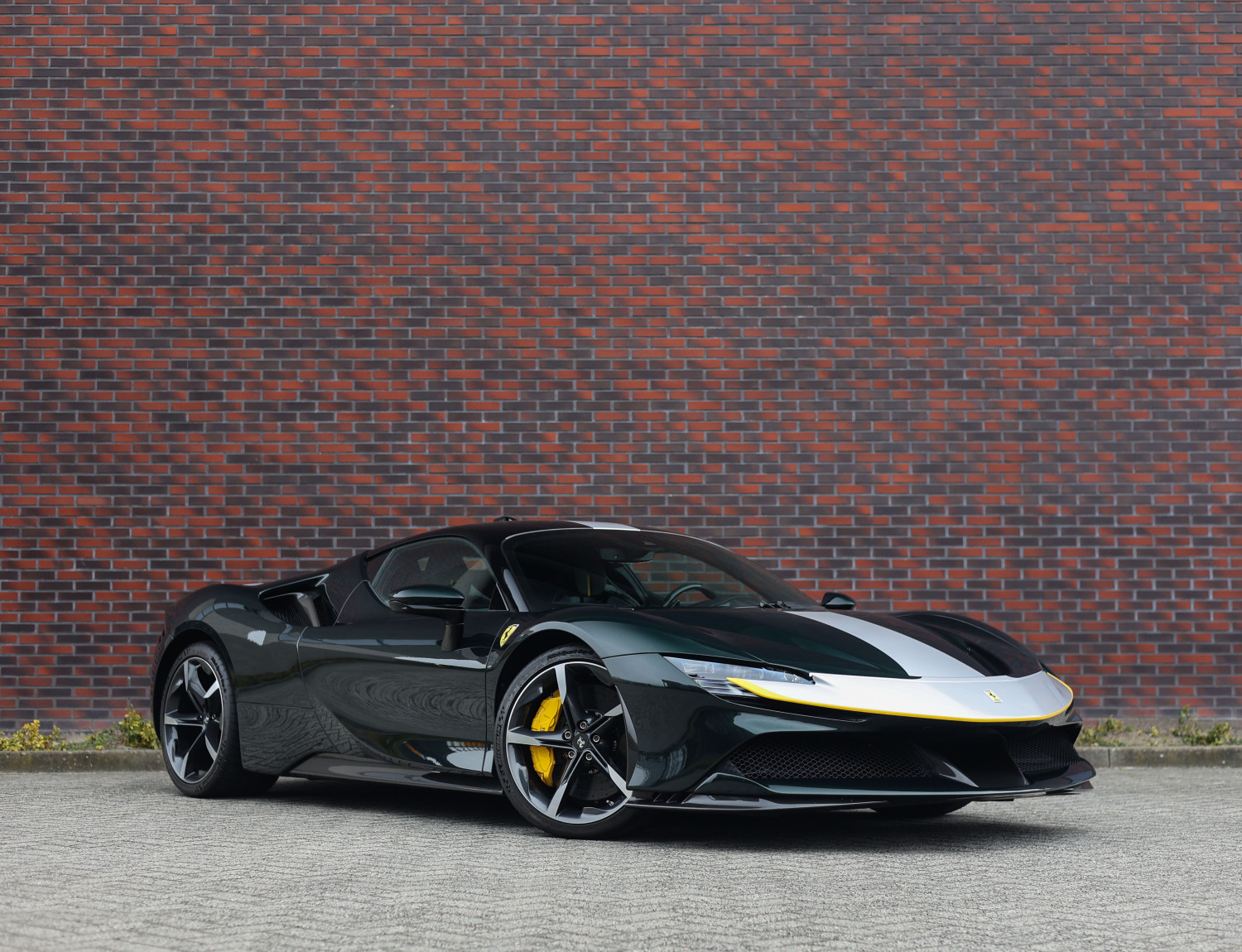 Ferrari SF90 Stradale 4.0 V8