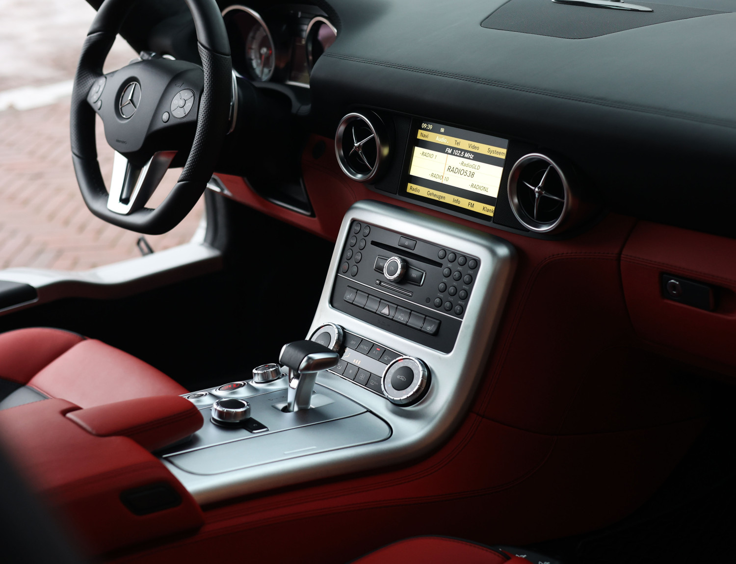 Mercedes-Benz SLS Coupé 6.3 AMG