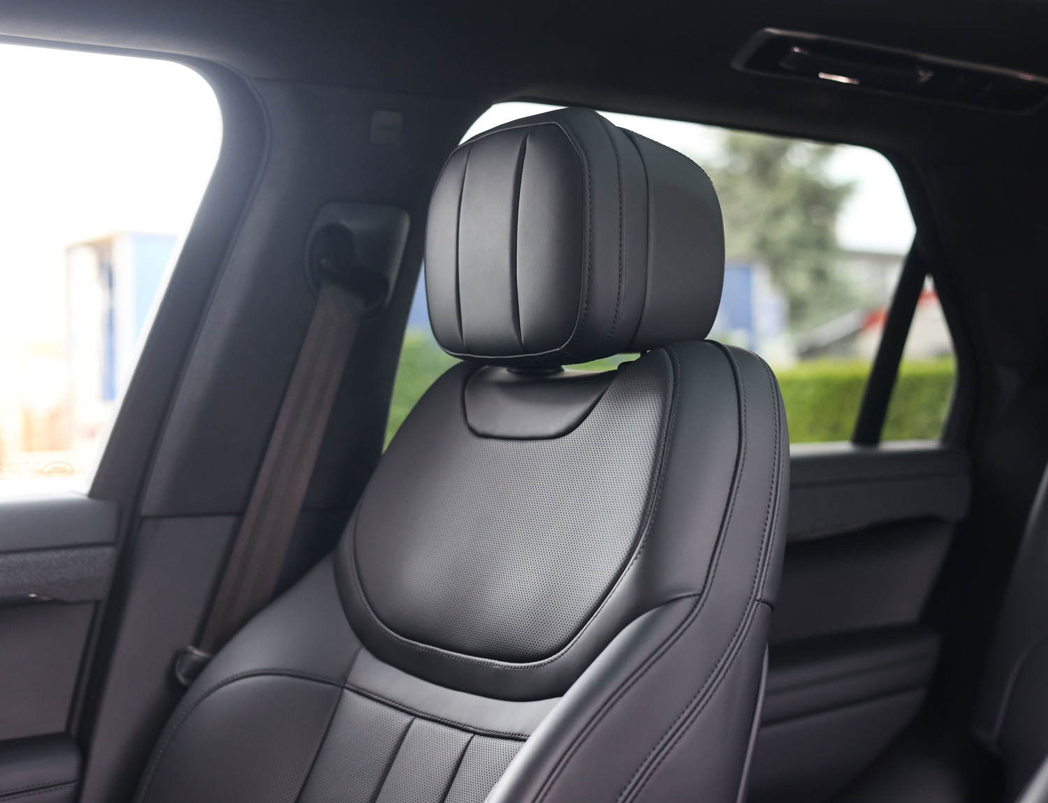 Land Rover Range Rover Sport P550e Autobiography