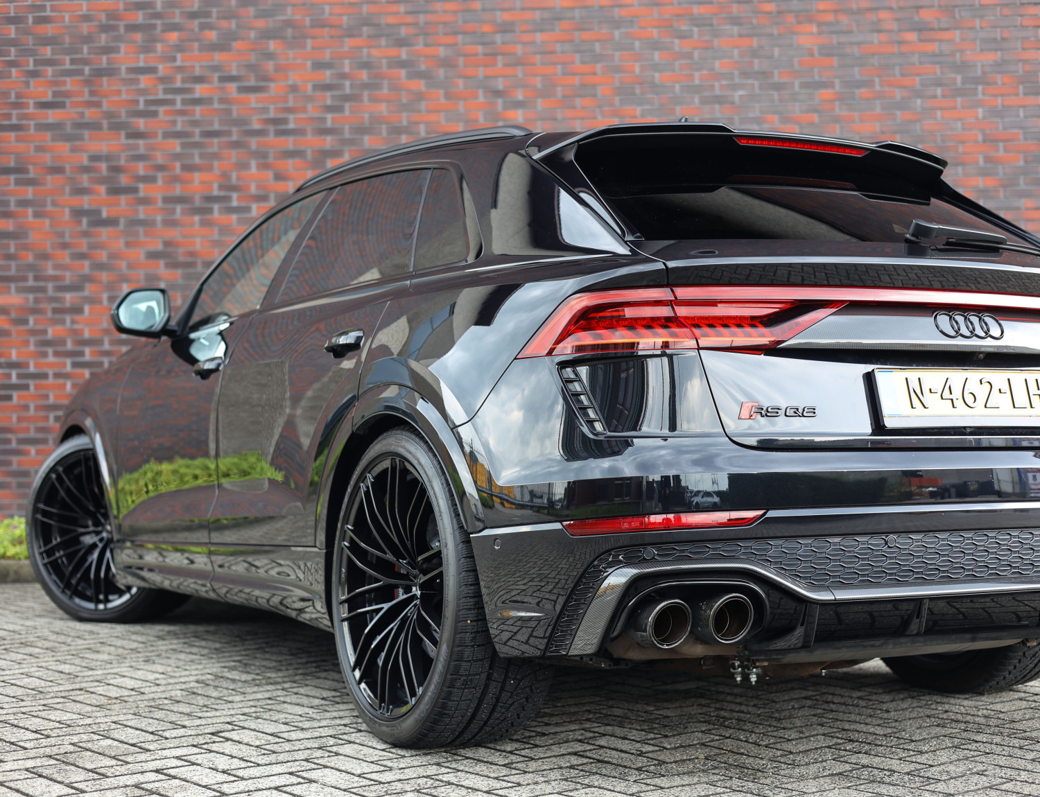 Audi RSQ8 4.0 TFSI quattro Audi RSQ8 4.0 TFSI quattro