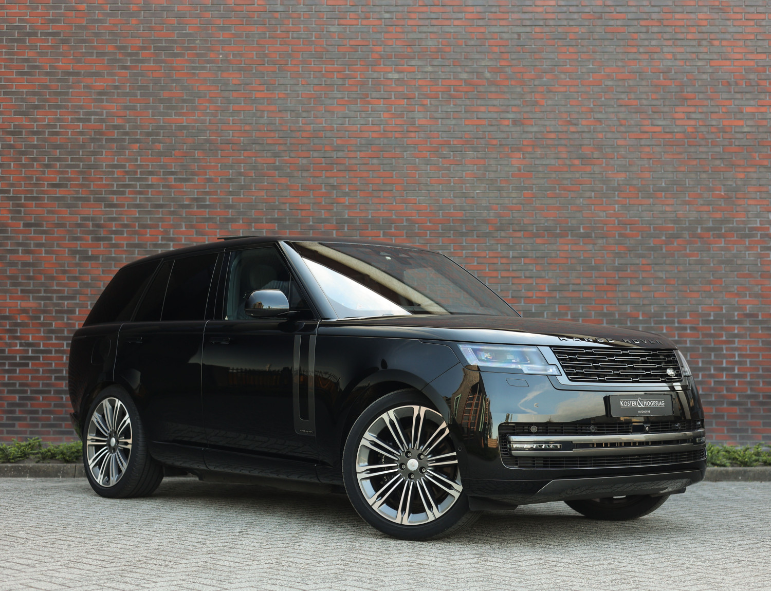 Land Rover Range Rover P510e Autobiography