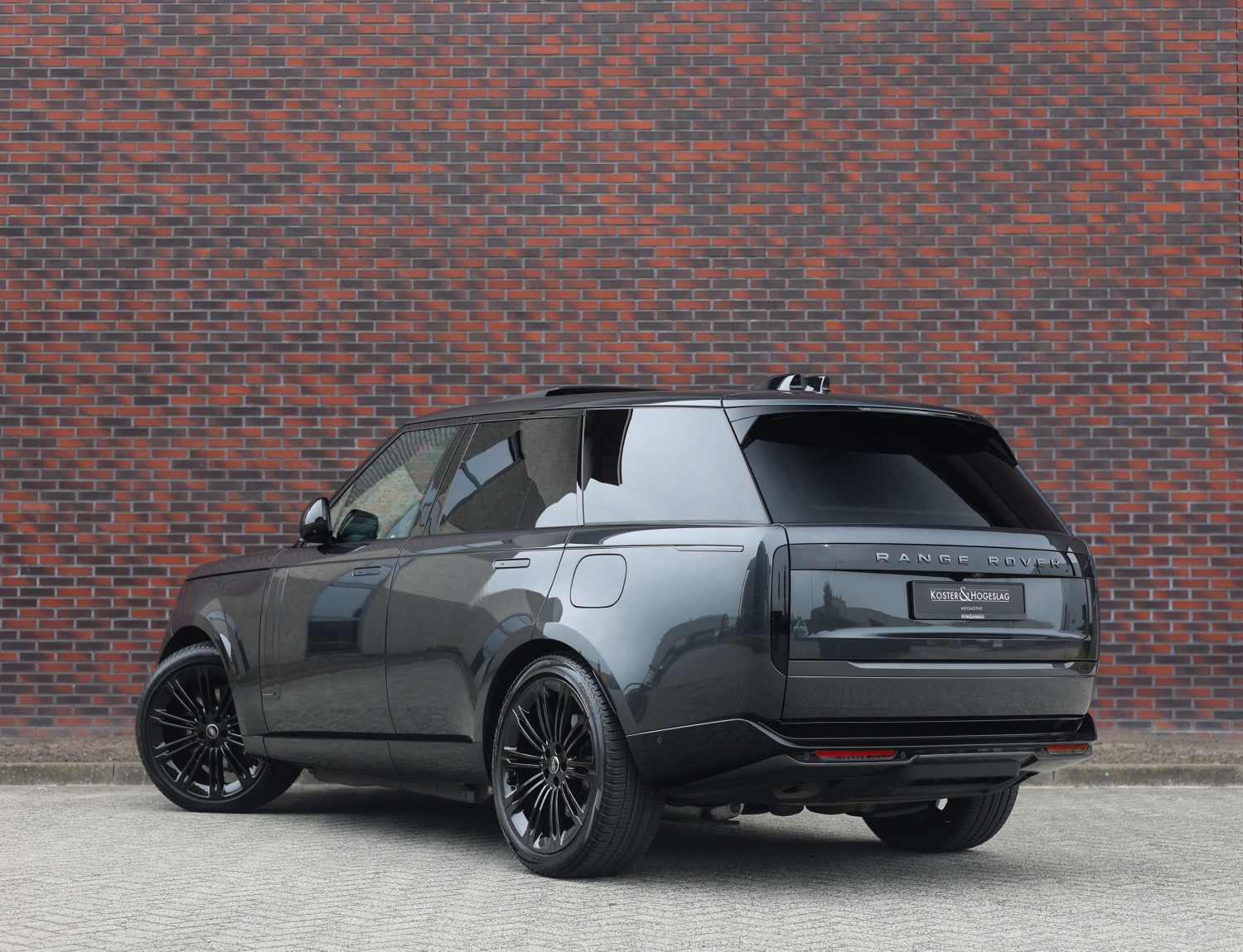 Land Rover Range Rover P550e Autobiography