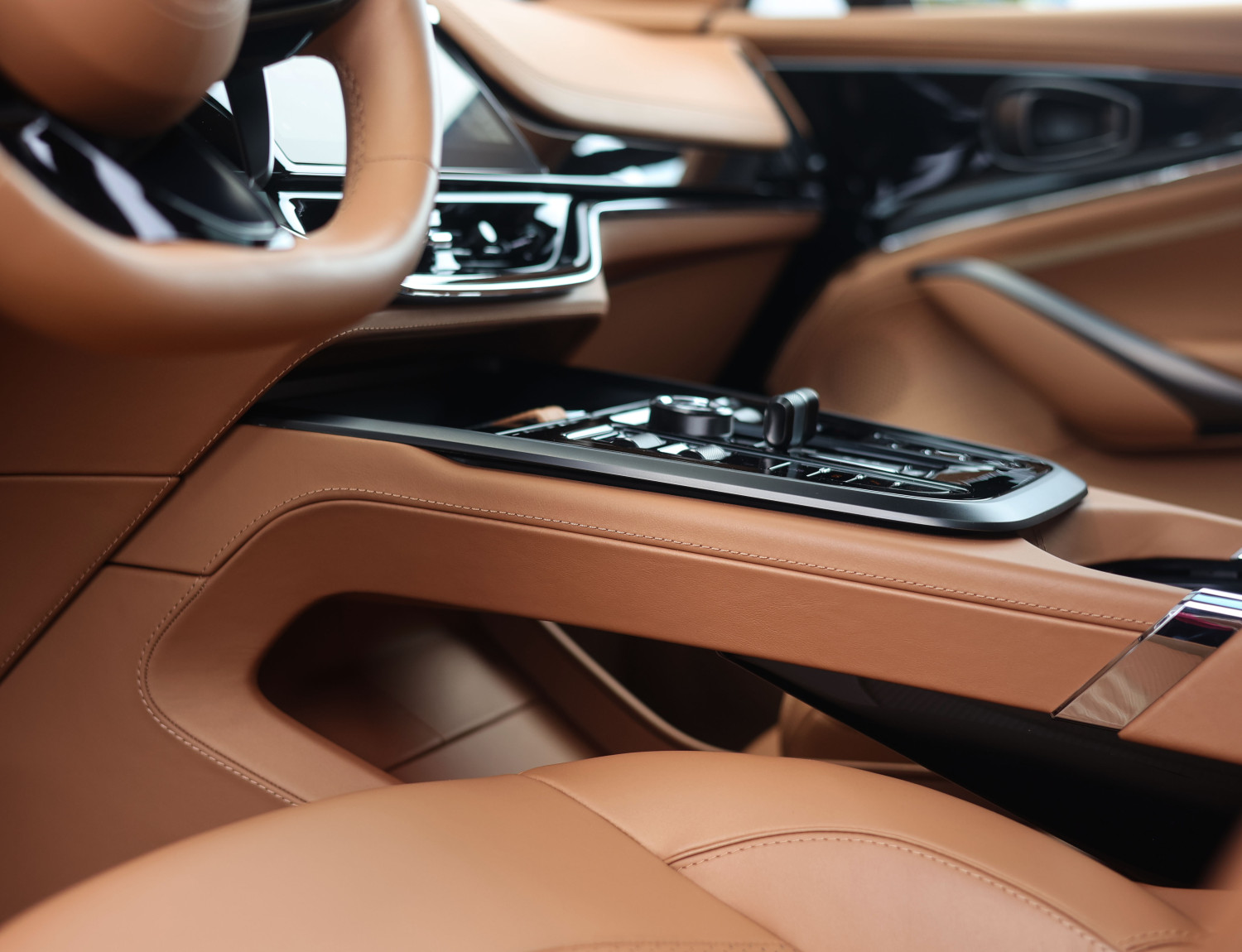 Aston Martin Dbx 4.0 V8 707