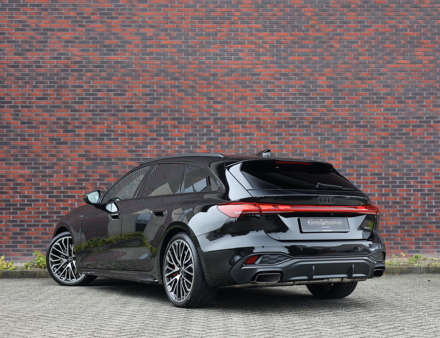 Audi A5 Avant e-hybrid Quattro S Competition