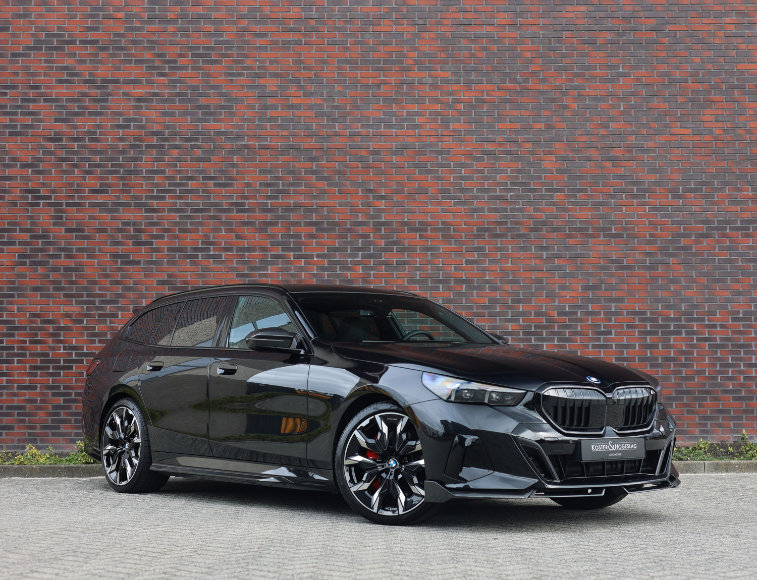 BMW 5 Serie Touring 550e xDrive