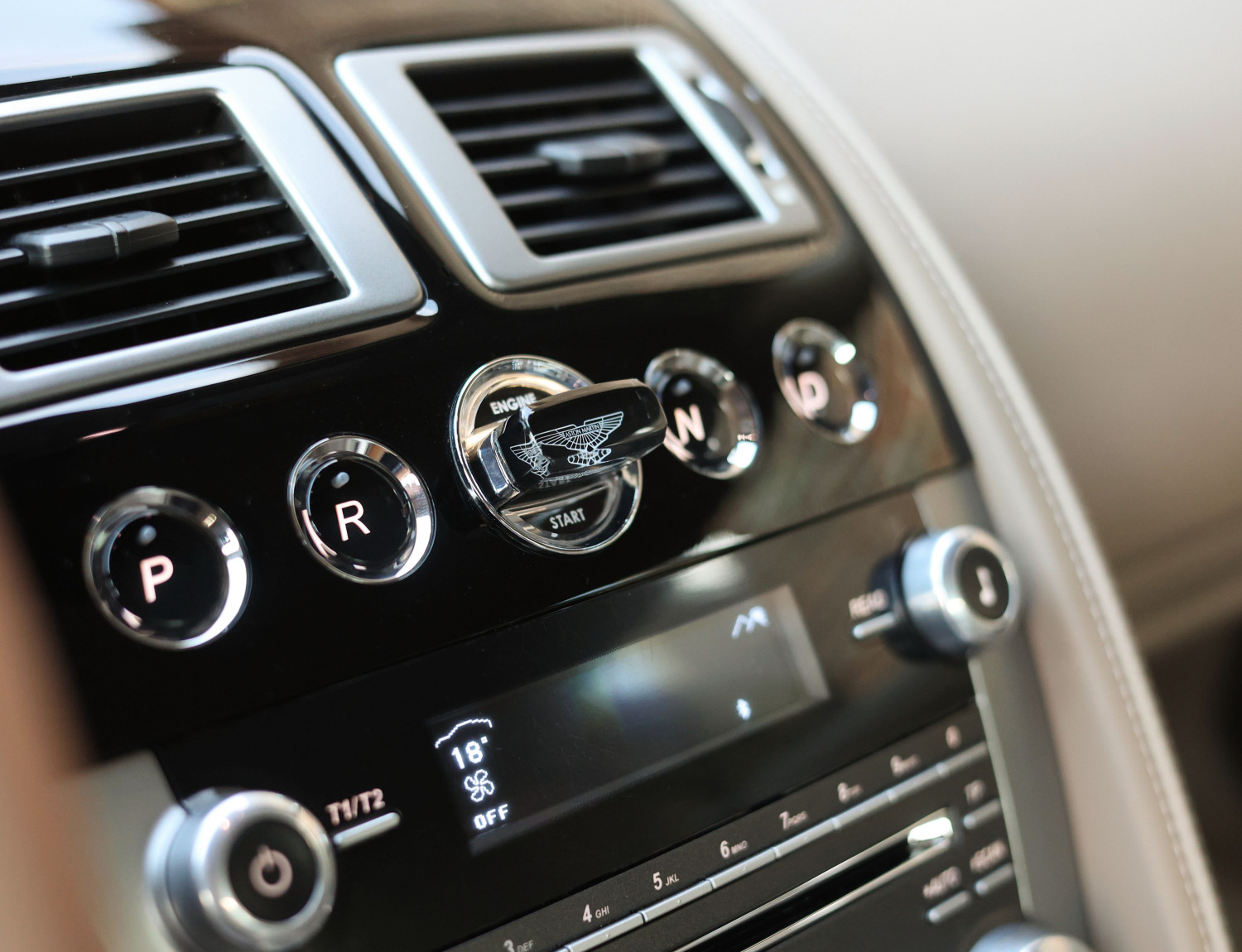 Aston Martin DB9 5.9 V12 Touchtronic