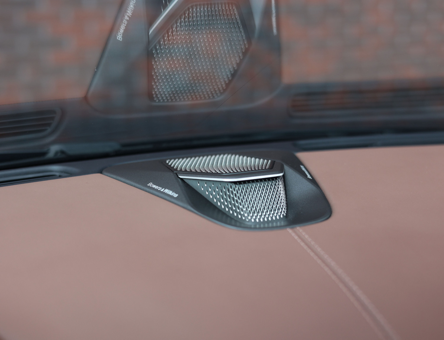 Aston Martin DB12 Volante 4.0 V8