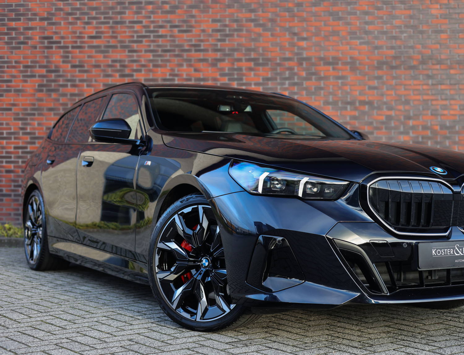 BMW 5 Serie Touring 550e xDrive