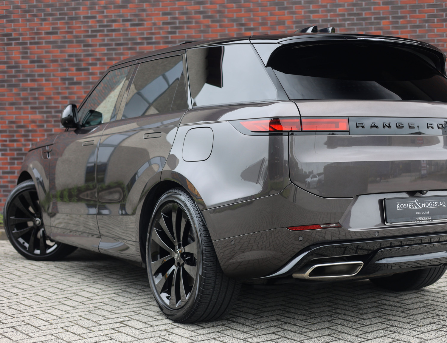 Land Rover Range Rover Sport P550e Autobiography