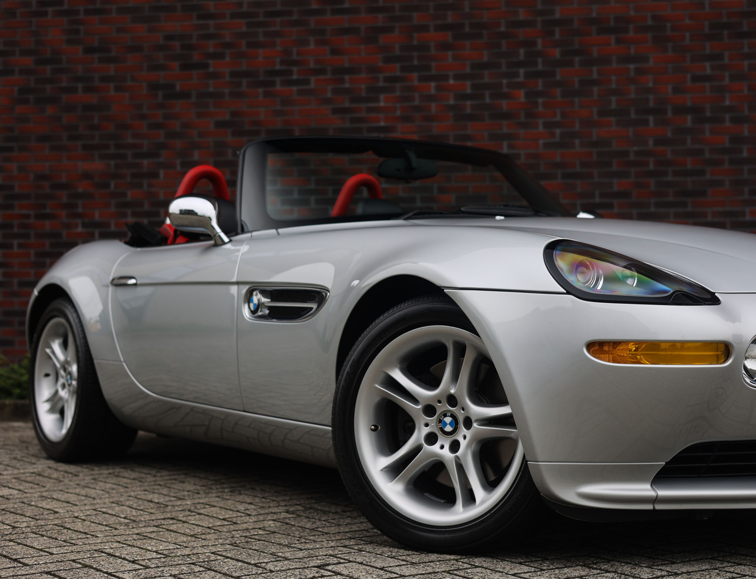 BMW Z8 5.0