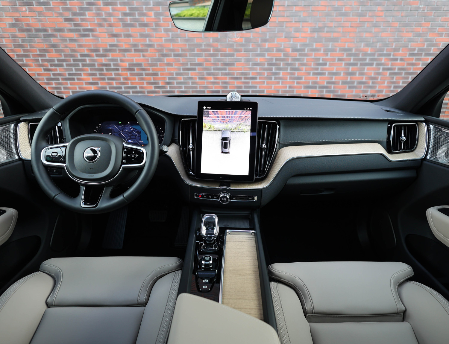 Volvo XC60 T6 AWD Ultra Dark