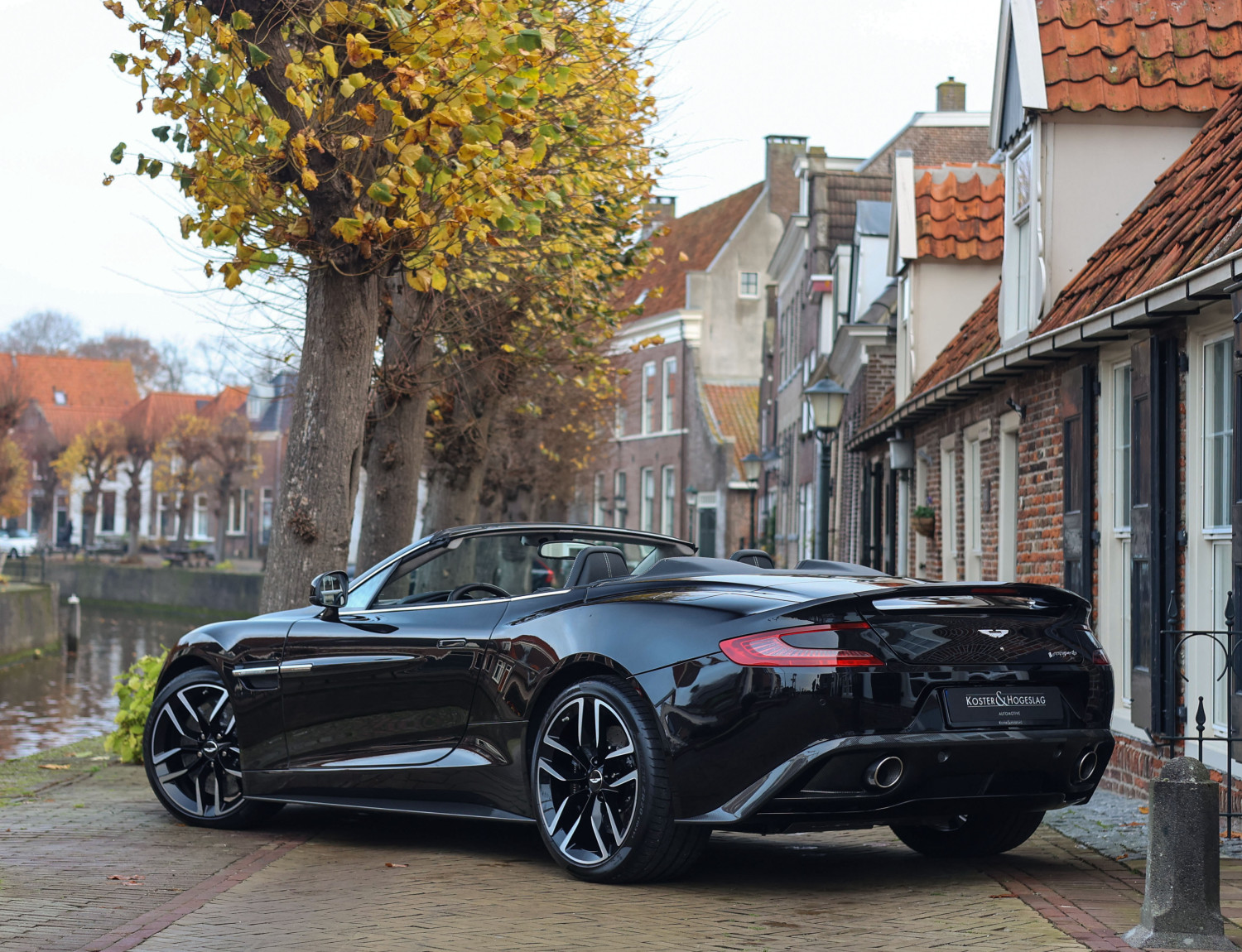 Aston Martin Vanquish Volante 6.0 V12 Touchtronic 2+2