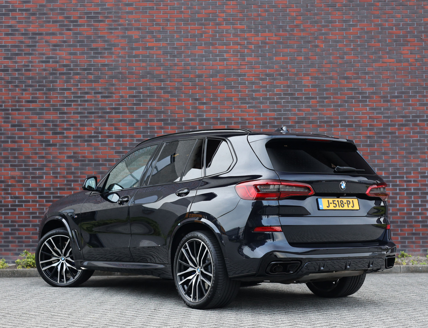 BMW X5 M50d High Executive BMW X5 M50d High Executive