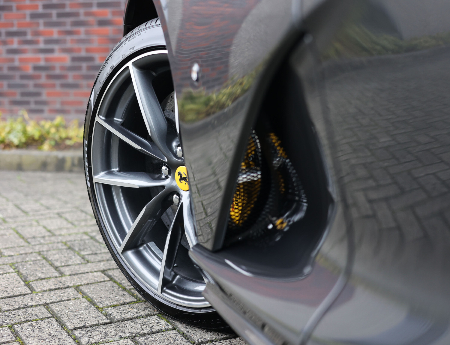 Ferrari 812 GTS 6.5 V12 HELE