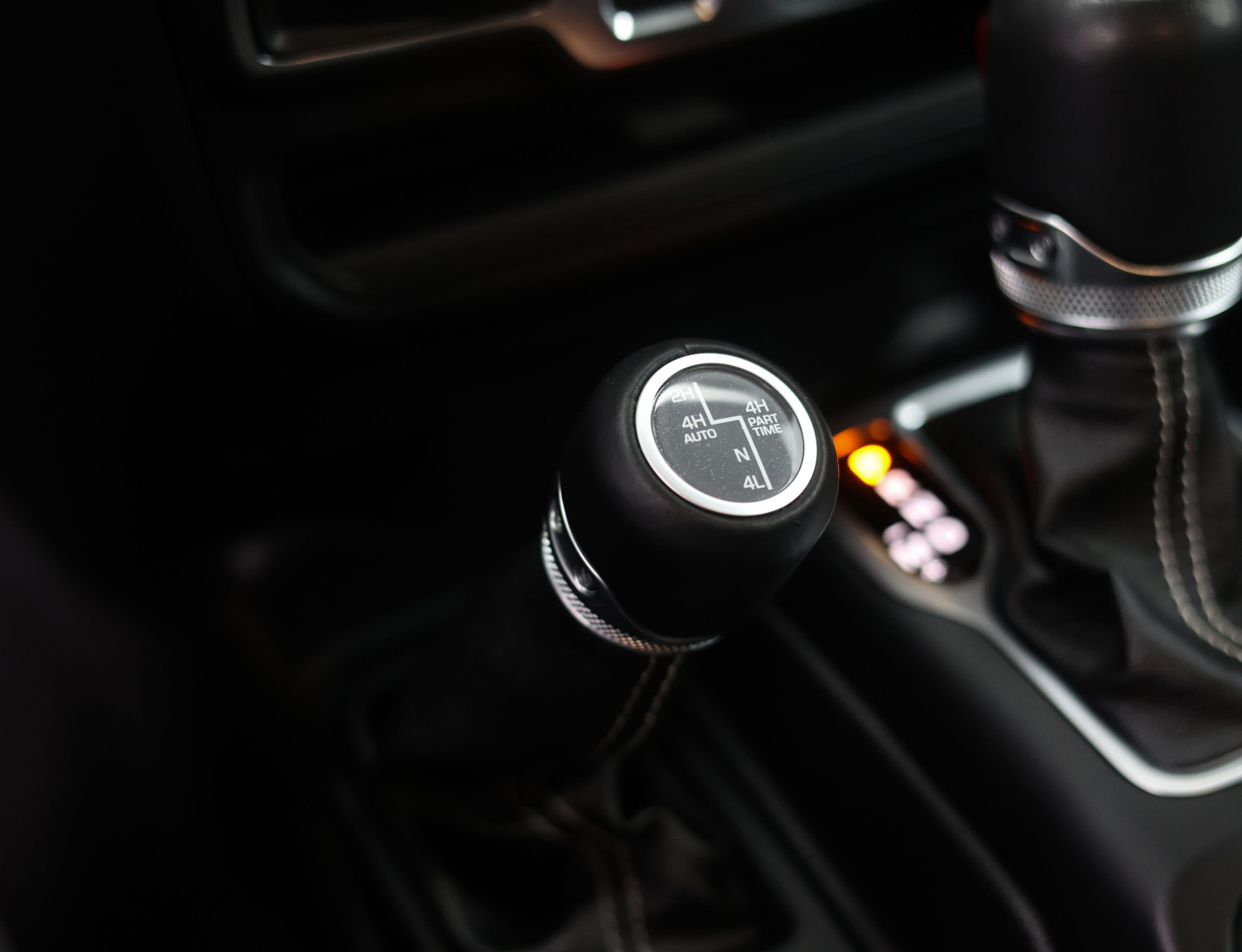 Jeep Wrangler 2.0T 80th Anniversary