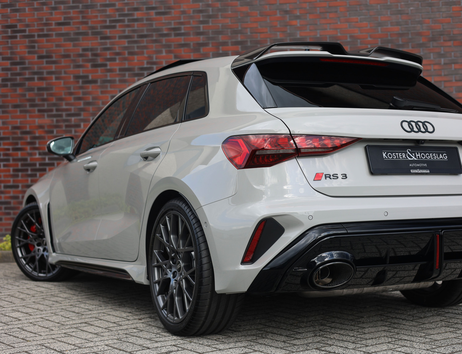 Audi RS3 Sportback 2.5 TFSI Quattro Audi RS3 Sportback 2.5 TFSI Quattro