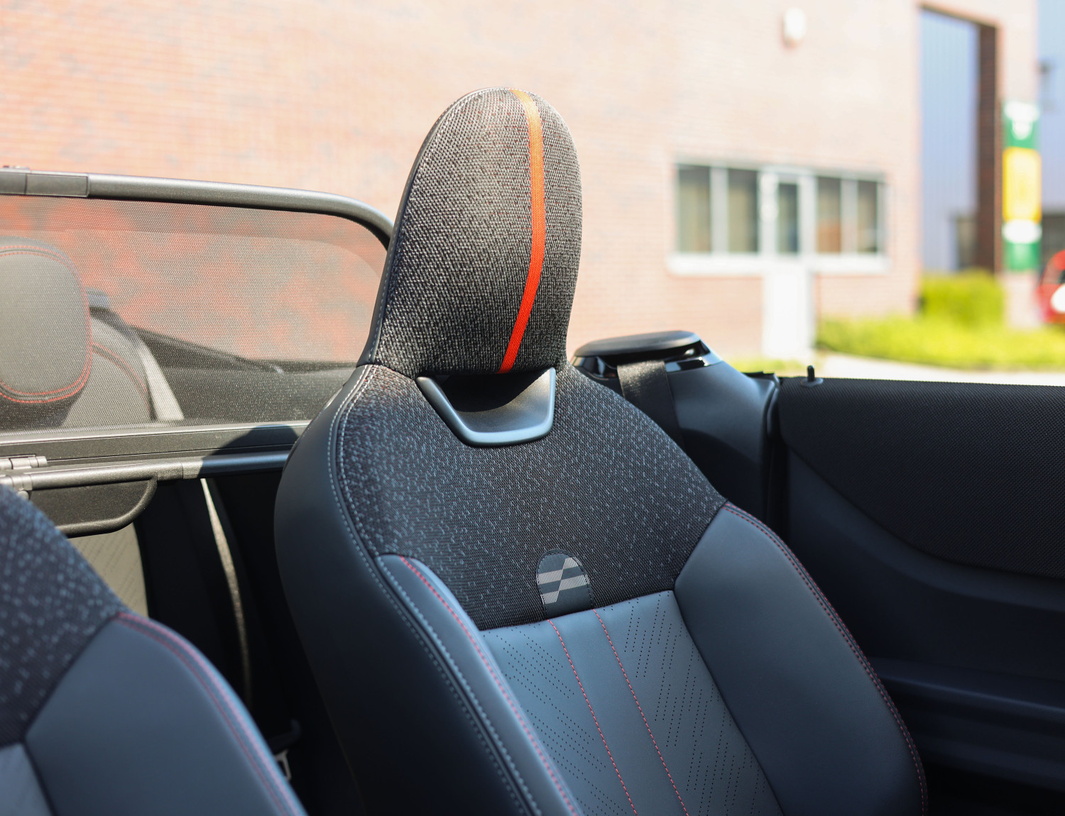 MINI Cabrio JCW