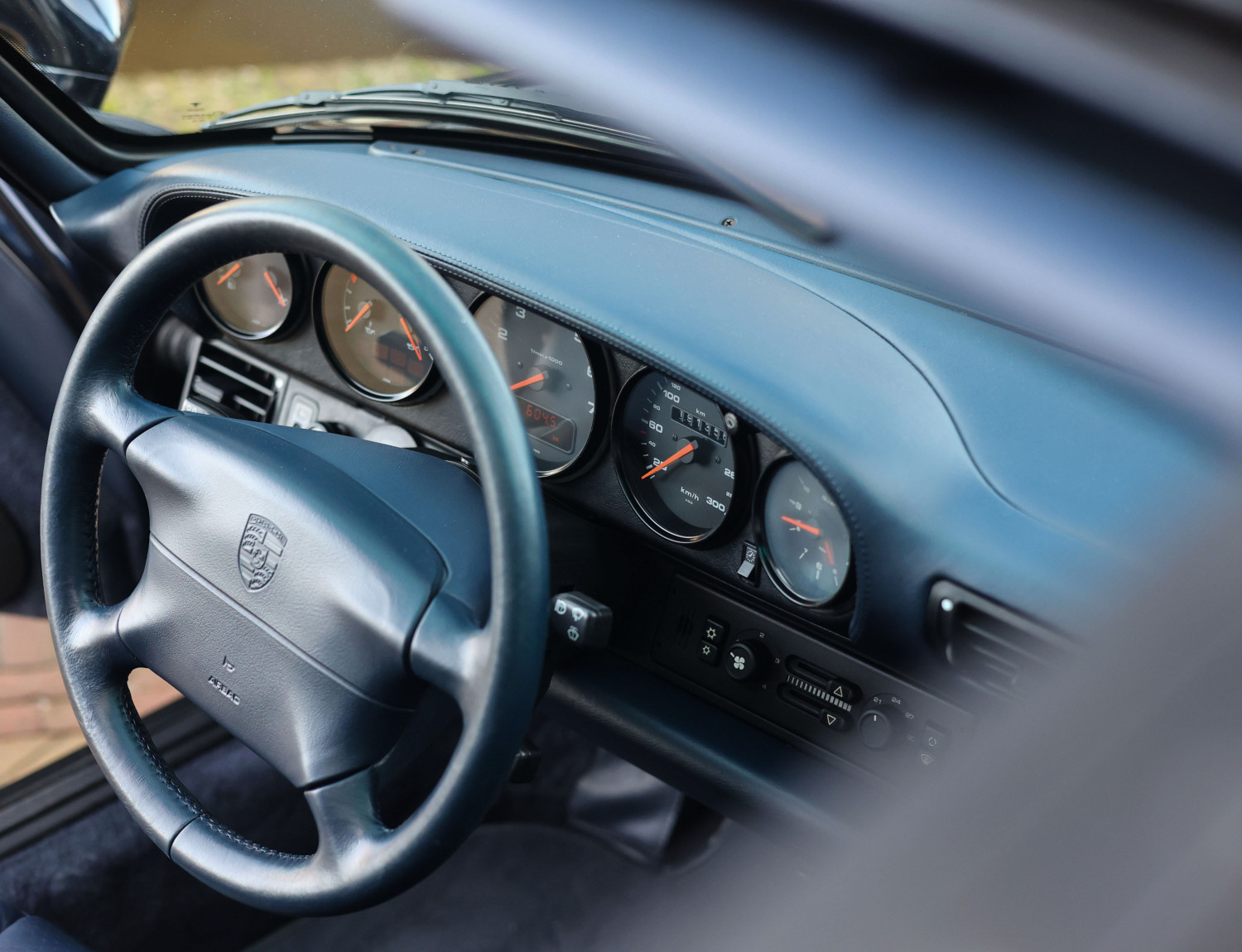 Porsche 911 3.6 Carrera 4