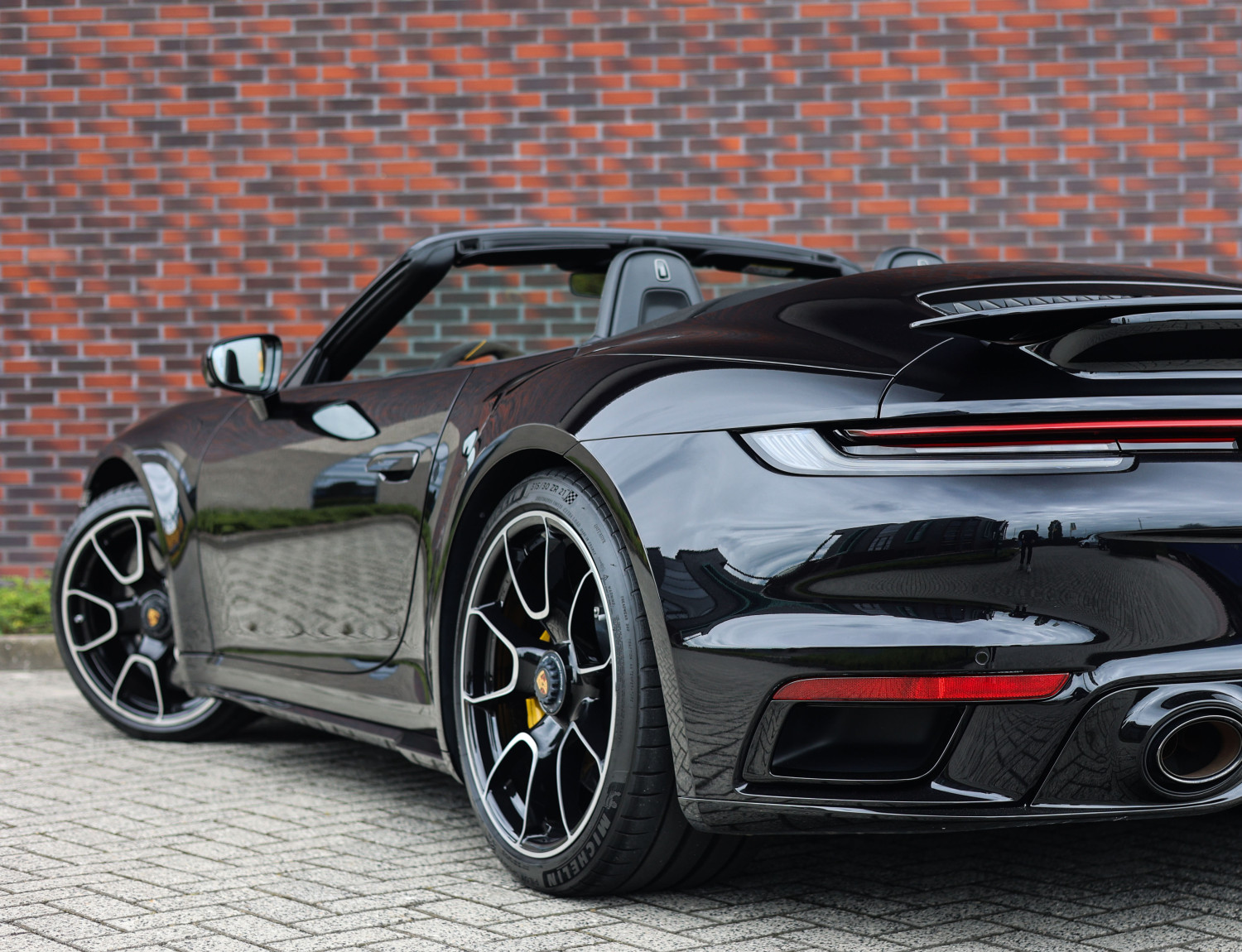 Porsche 911 Cabrio 3.8 Turbo S