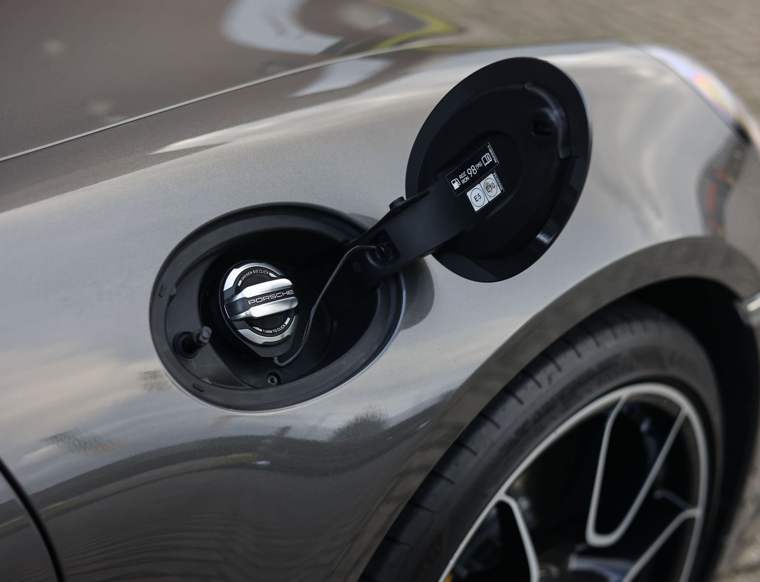 Porsche 911 3.8 Turbo S