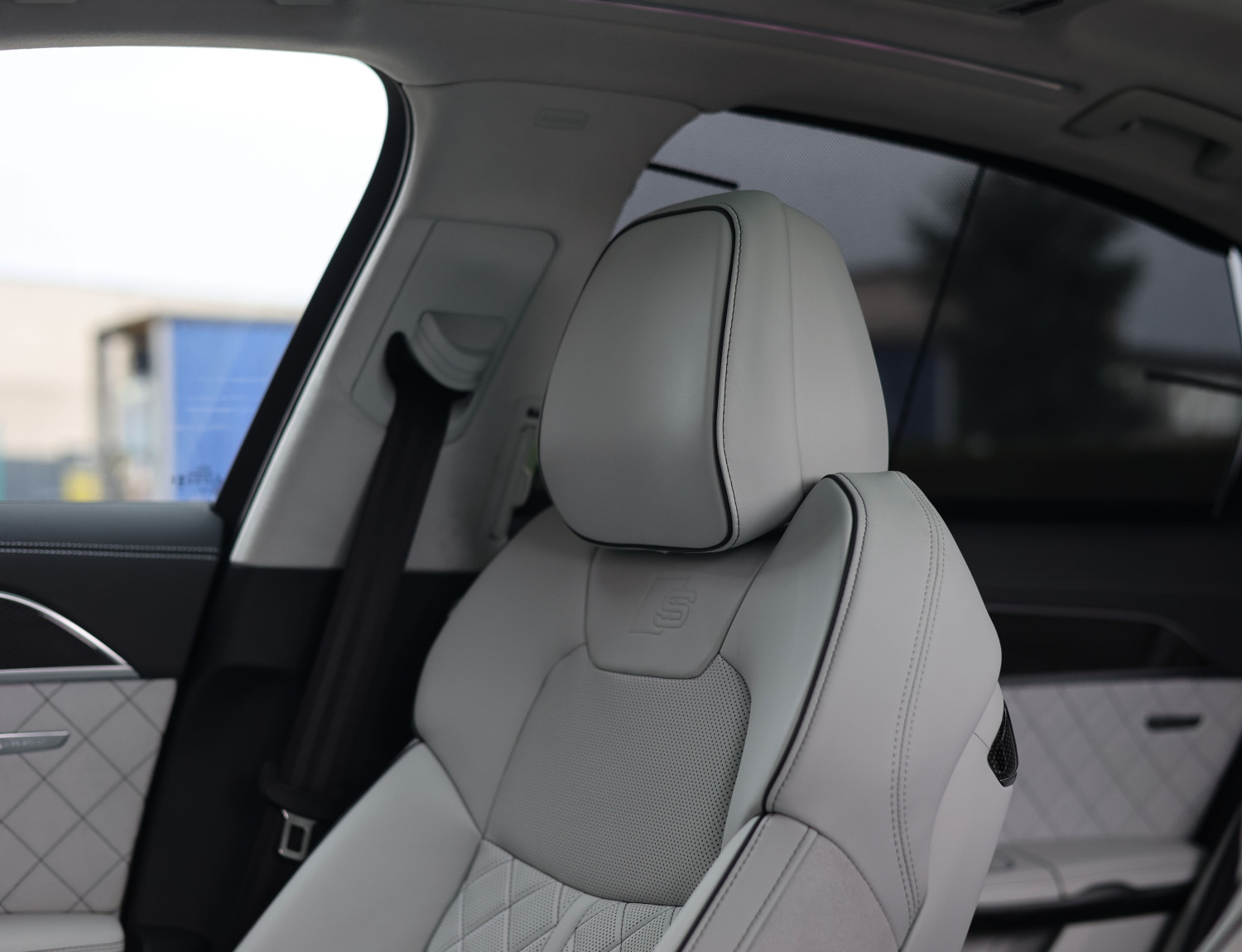 Audi A8 60 TFSI e quattro Lang