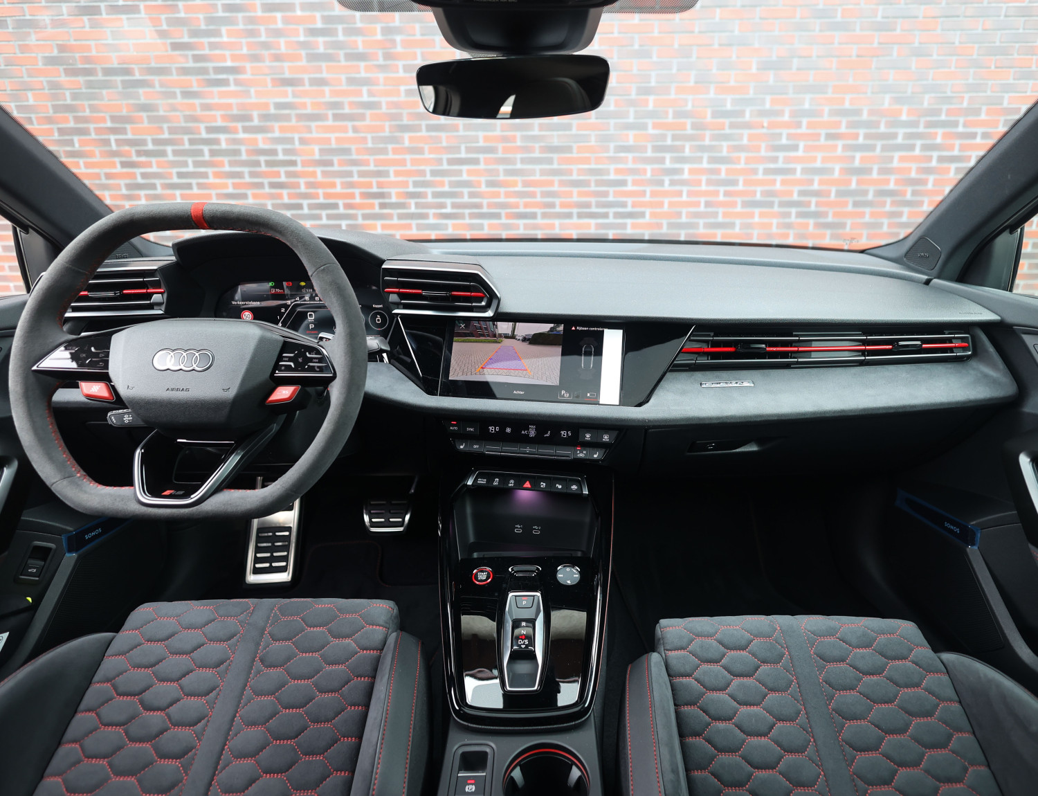 Audi RS3 Sportback 2.5 TFSI Quattro Audi RS3 Sportback 2.5 TFSI Quattro