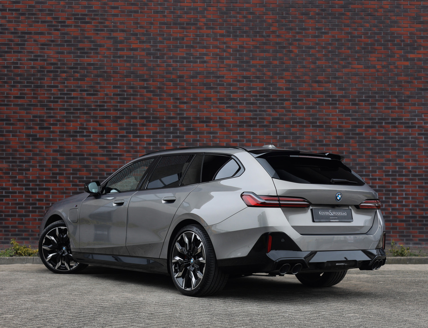 BMW 5 Serie Touring 550e xDrive