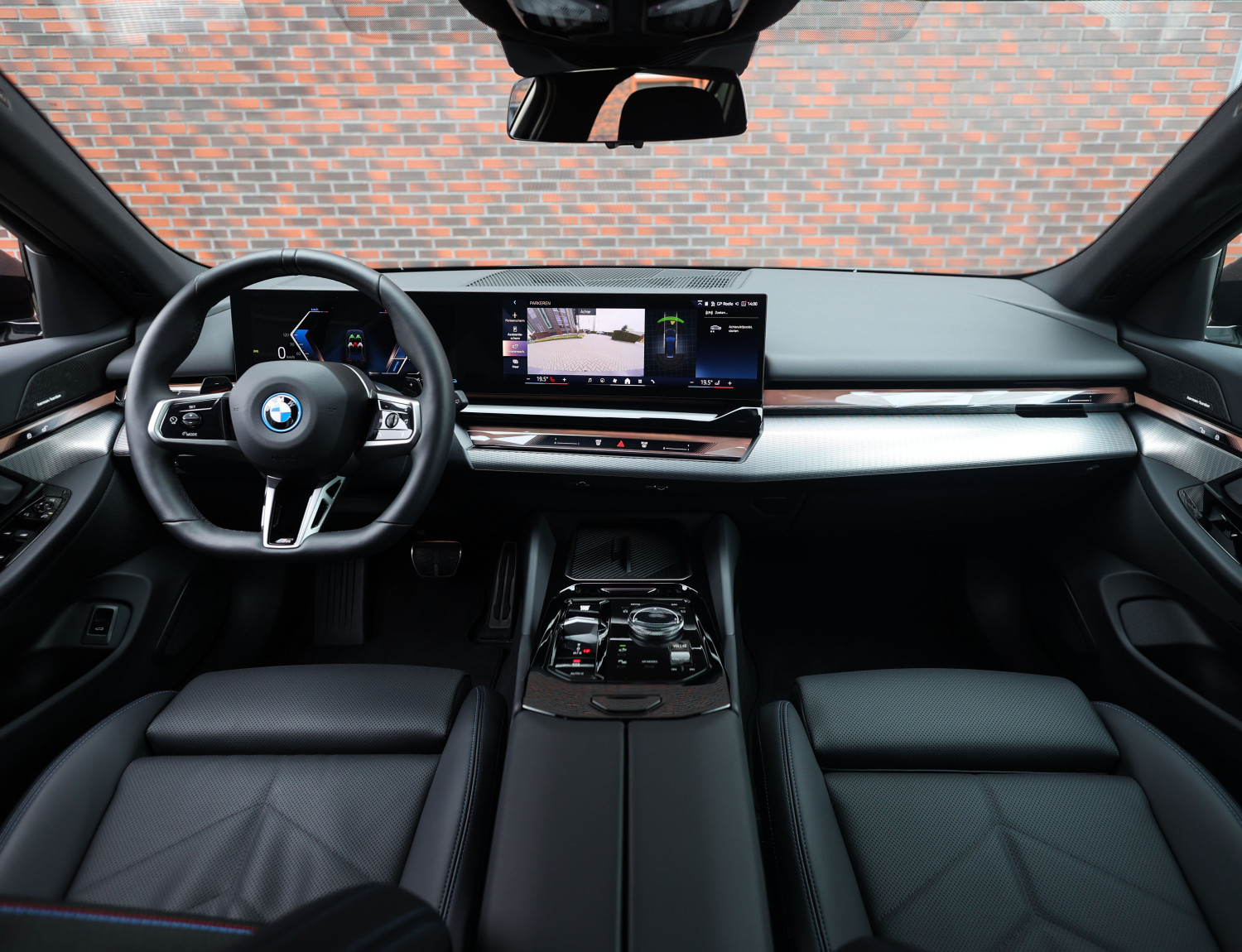 BMW 5 Serie Touring 550e xDrive