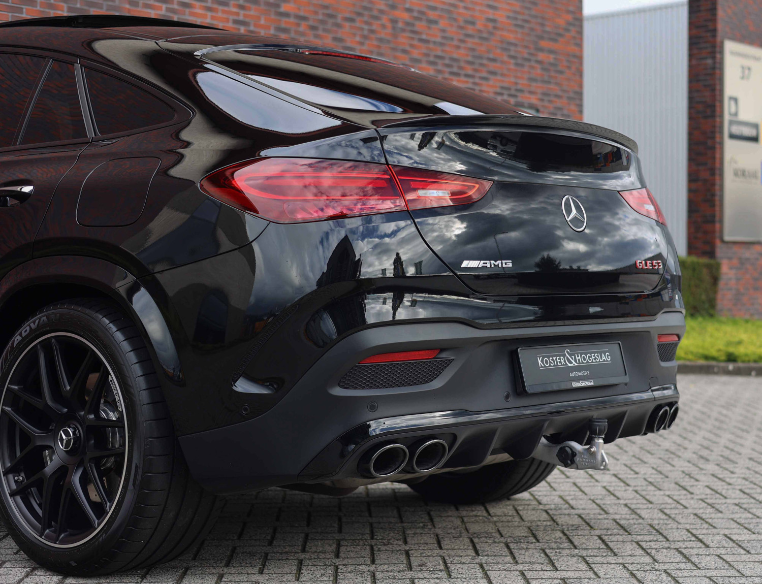 Mercedes-Benz GLE 53 AMG Coupé Hybrid 4MATIC+ Mercedes-Benz GLE 53 AMG Coupé Hybrid 4MATIC+