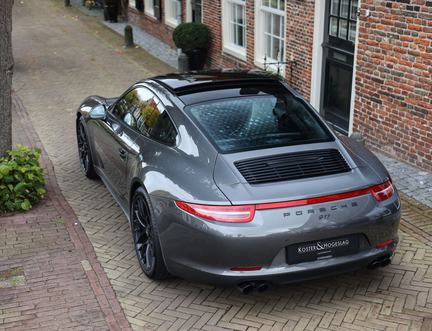 Porsche 911 3.8 Carrera 4 GTS