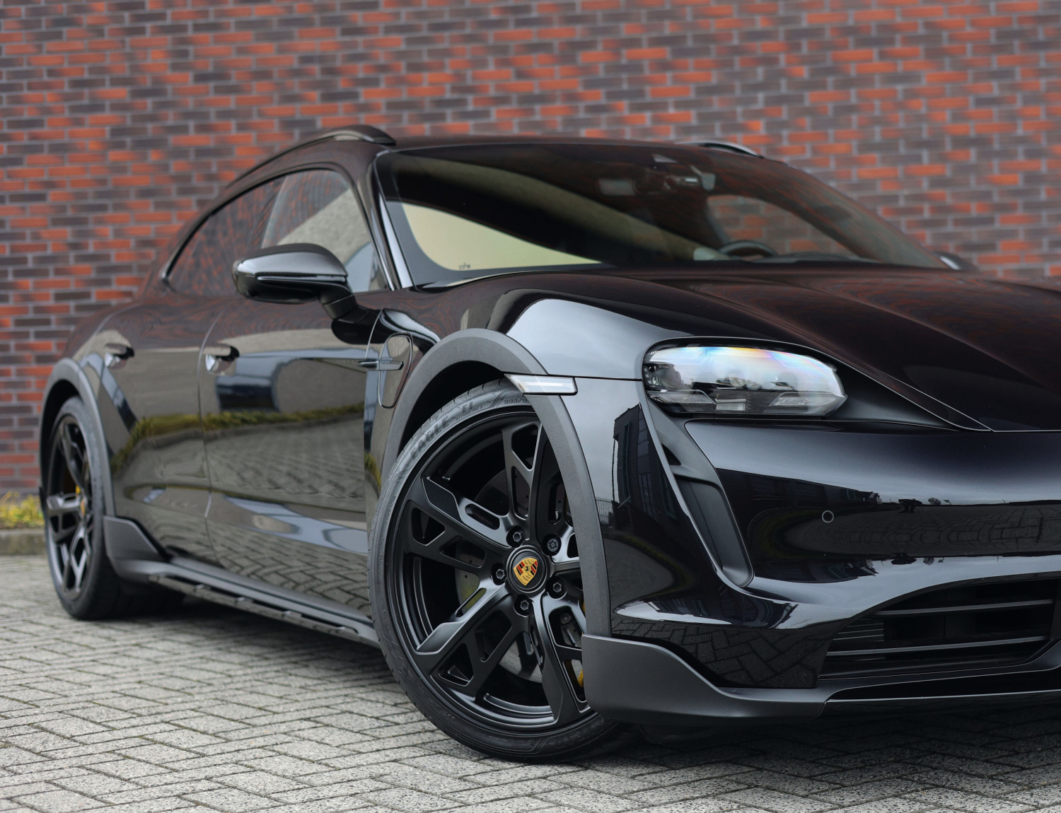 Porsche Taycan Cross Turismo Turbo S