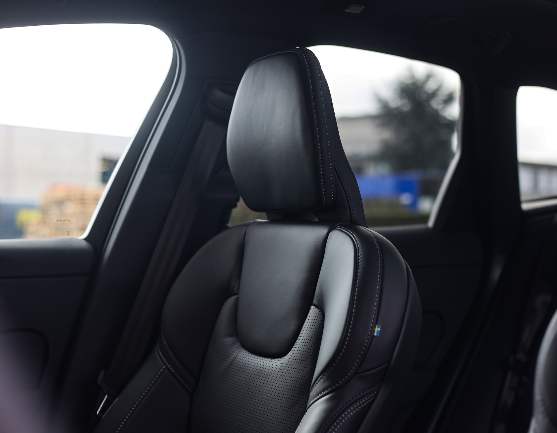 Volvo XC60 T8 AWD Ultra Black Edition