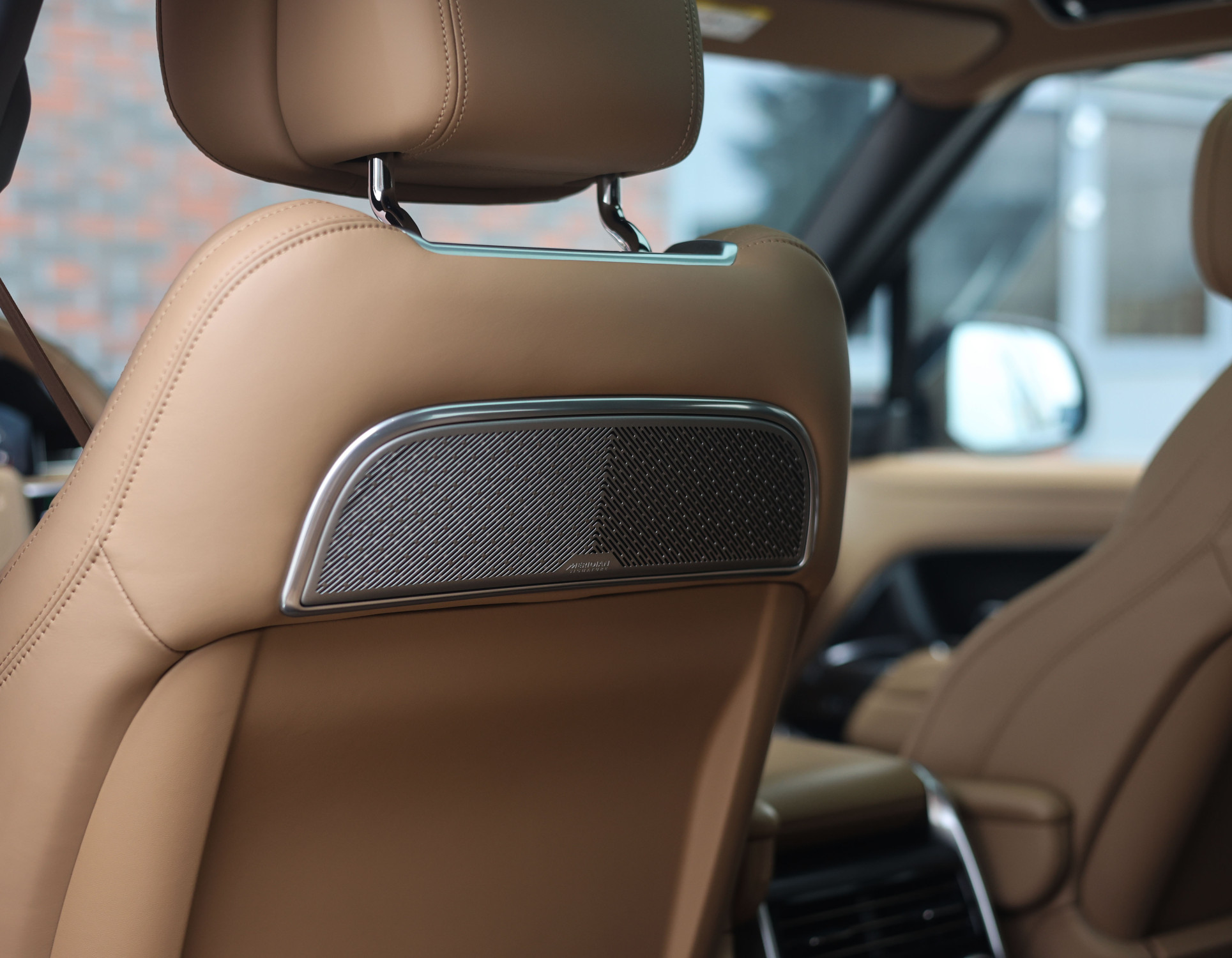 Land Rover Range Rover P550e Autobiography