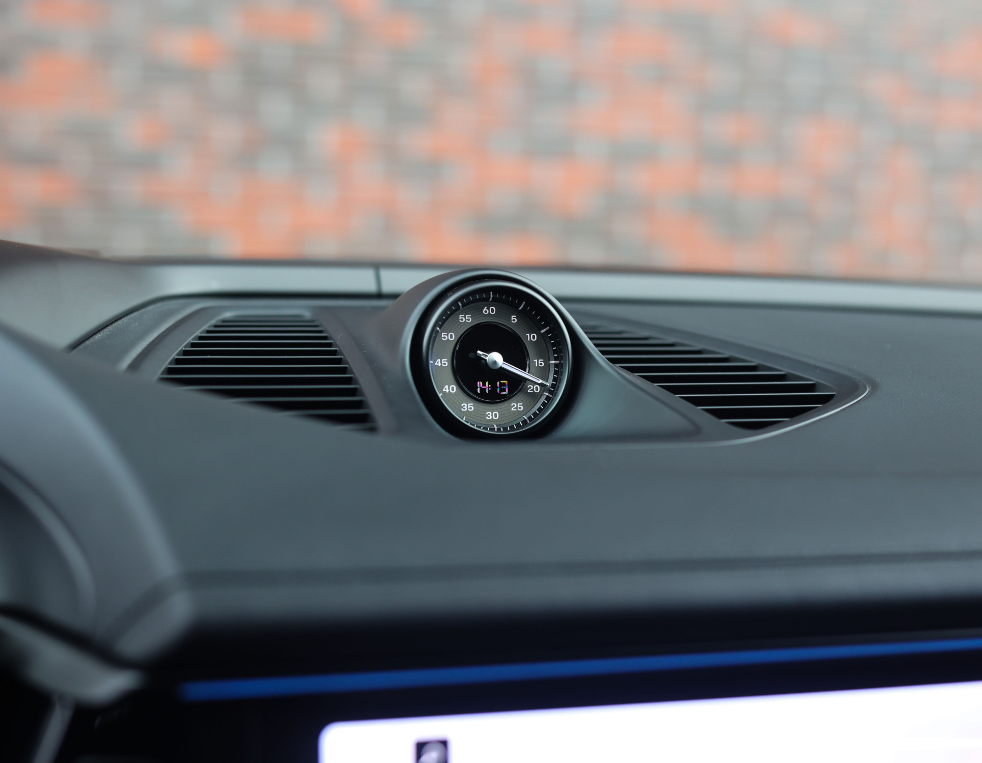 Porsche Macan Turbo 100 kWh