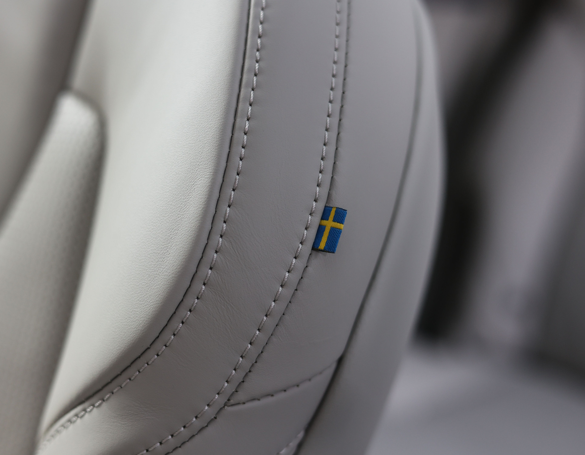 Volvo XC90 T8 AWD Ultra Bright