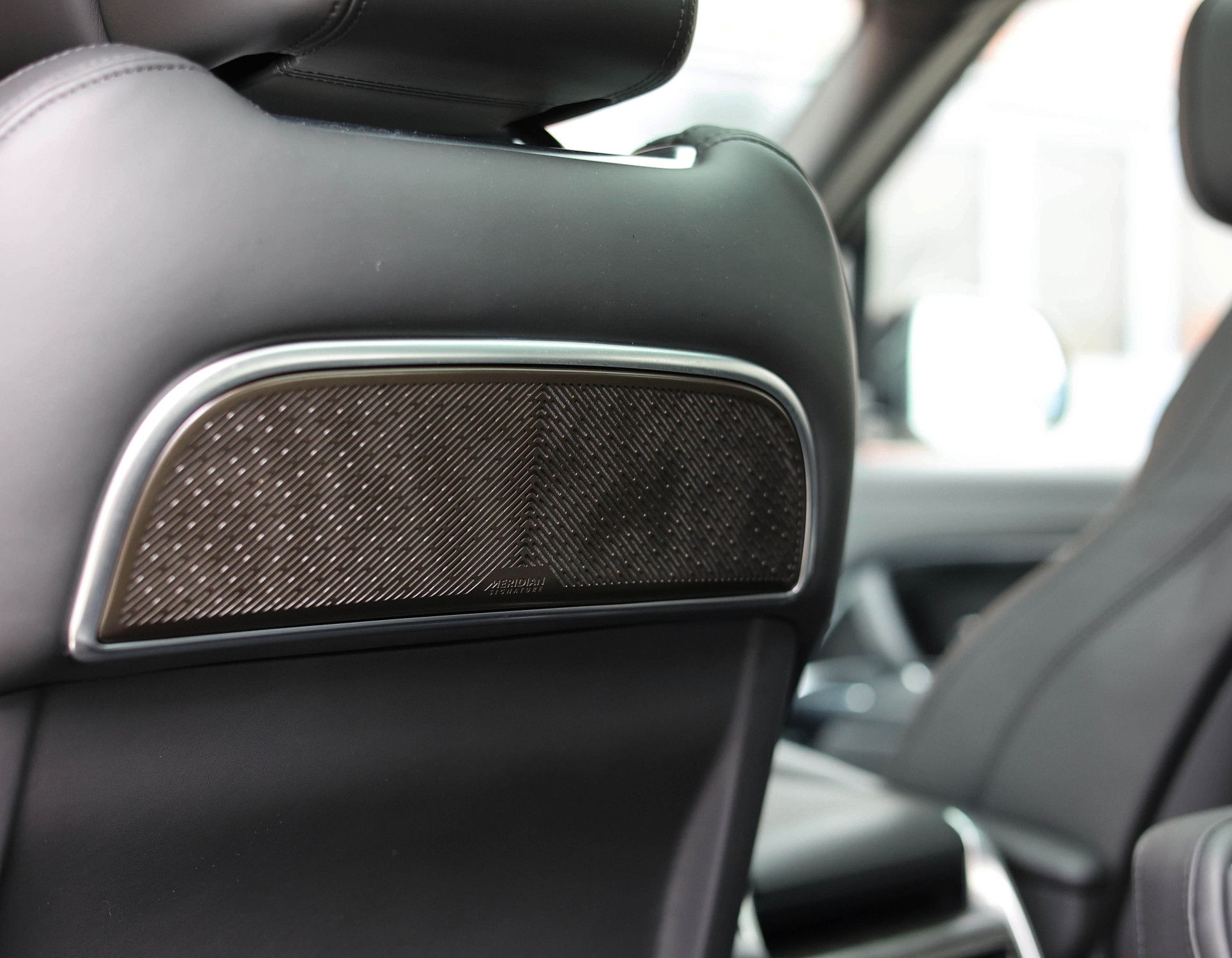 Land Rover Range Rover P550e Autobiography