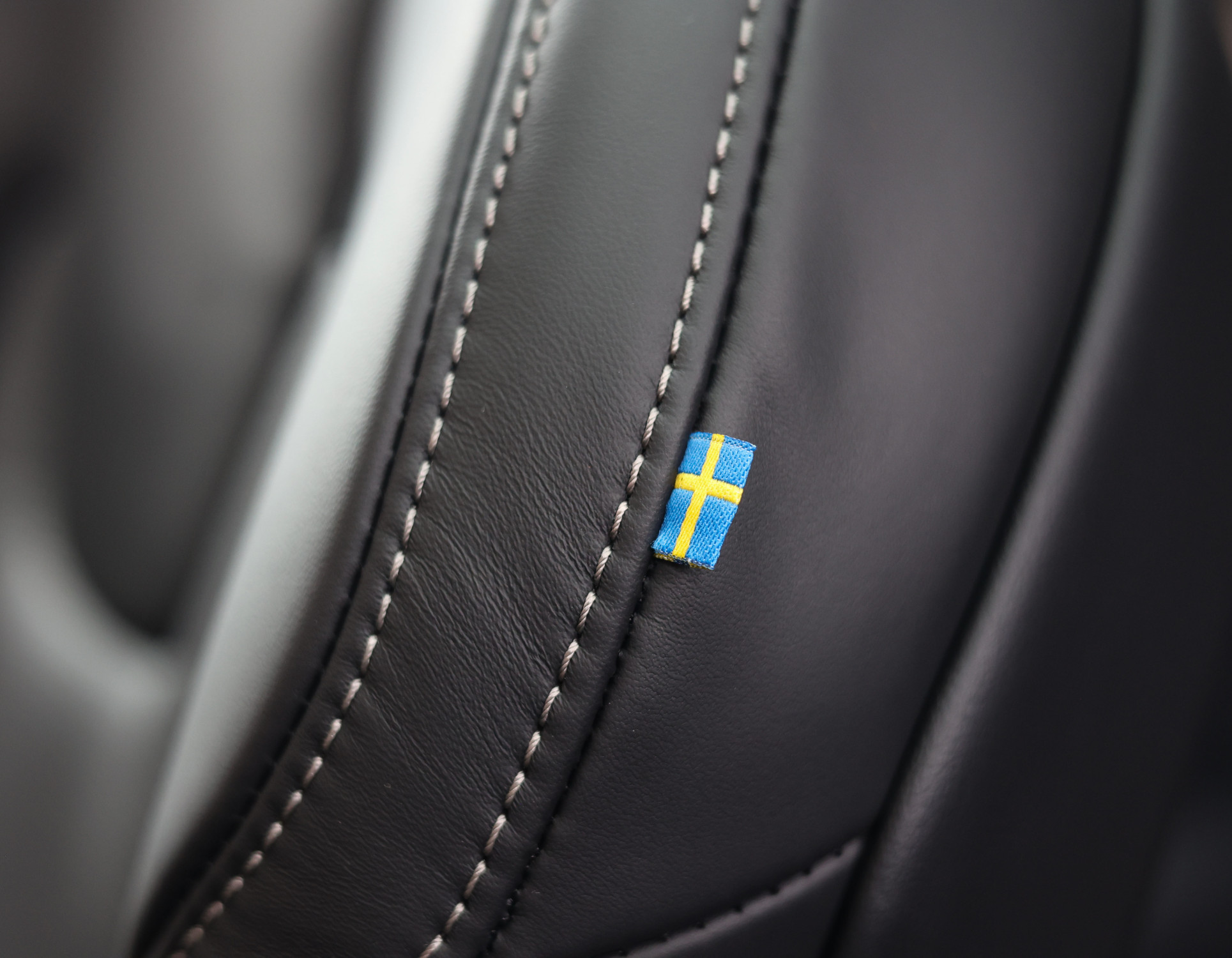 Volvo XC90 T8 AWD Ultra Dark