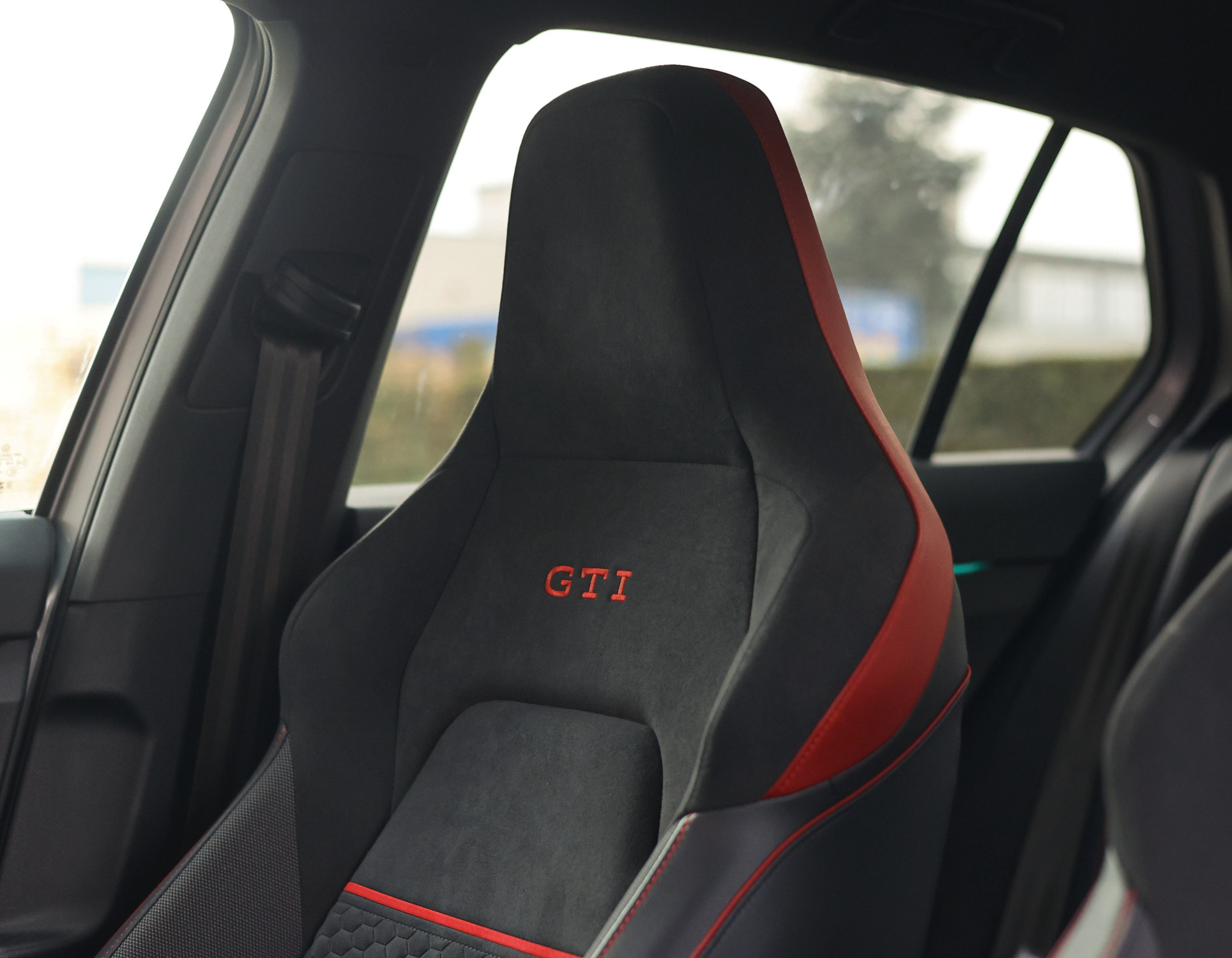 Volkswagen Golf 2.0 TSI GTI