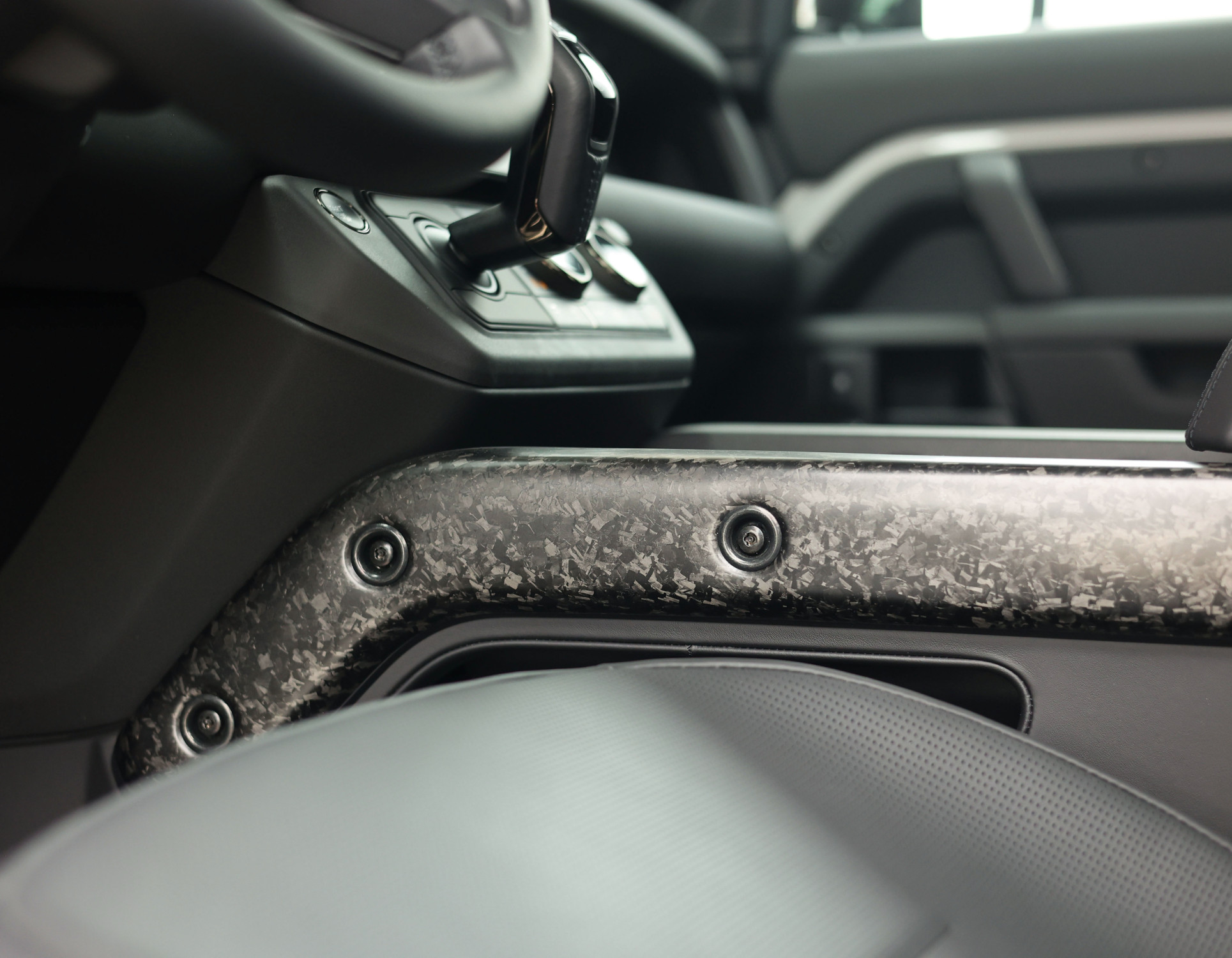 Land Rover Defender P635 OCTA
