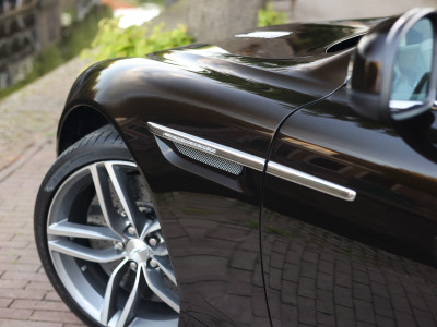 Aston Martin DB9 5.9 V12 Touchtronic