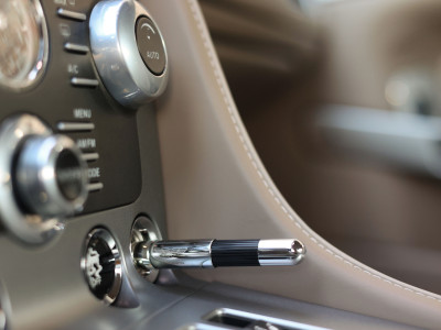 Aston Martin DB9 5.9 V12 Touchtronic