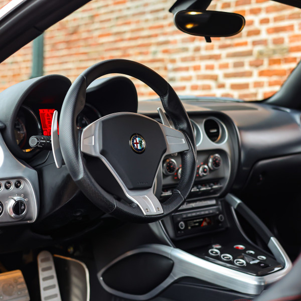 Alfa Romeo 8C Competizione 4.7 V8