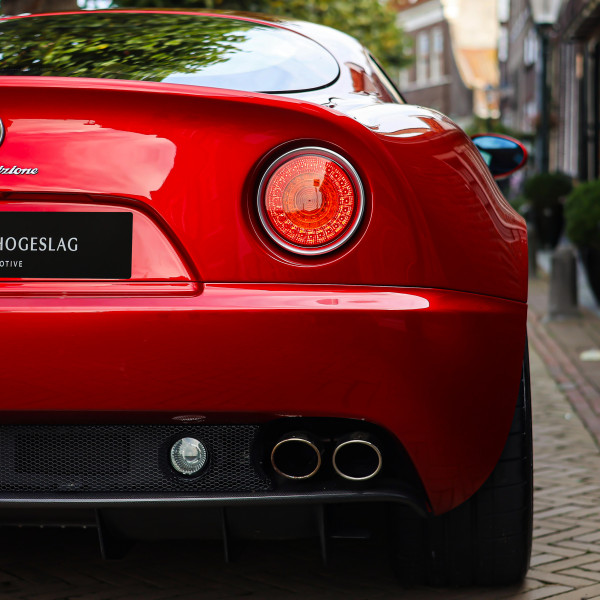 Alfa Romeo 8C Competizione 4.7 V8