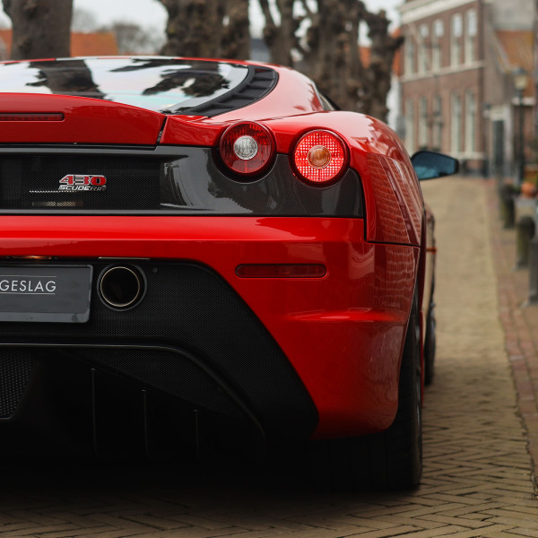 Ferrari 430 Scuderia 4.3 V8